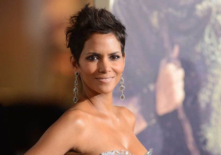 "Moonfall" | Halle Berry in Emmerichs Sci - Fi Film dabei