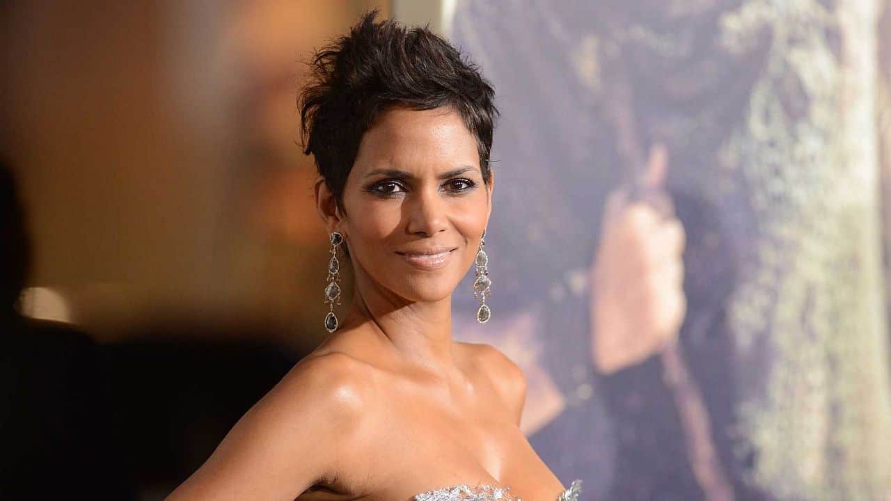 "Moonfall" | Halle Berry in Emmerichs Sci - Fi Film dabei