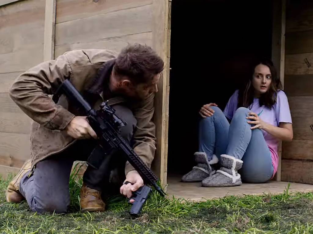 The Hunt: Eine verängstigte Frau in einer Box gefangen.
