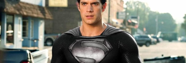 Superman im Black Suit