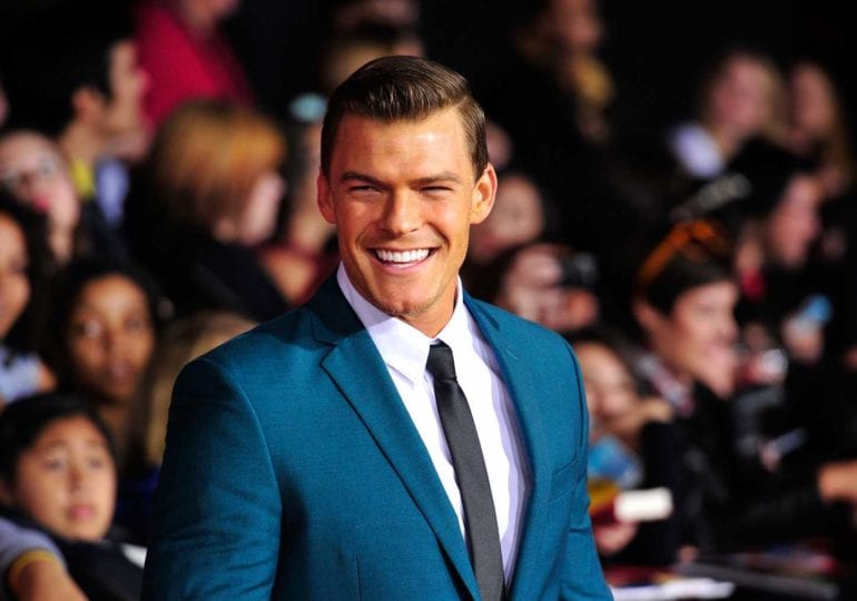 Alan Ritchson wird Jack Reacher