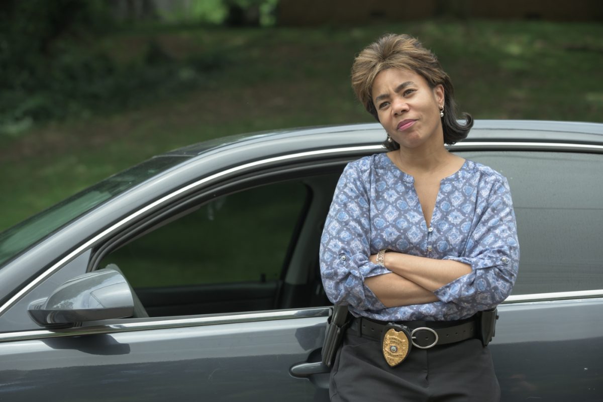 Detective Cam Harris (REGINA HALL)