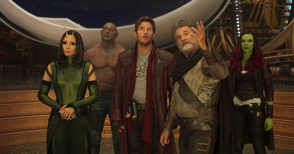Drax entführt Kevin Bacon im Trailer zum Guardians Of The Galaxy Holiday Special
