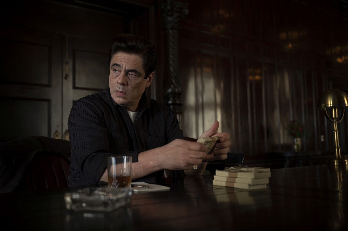 BENICIO DEL TORO als Ronald Russo