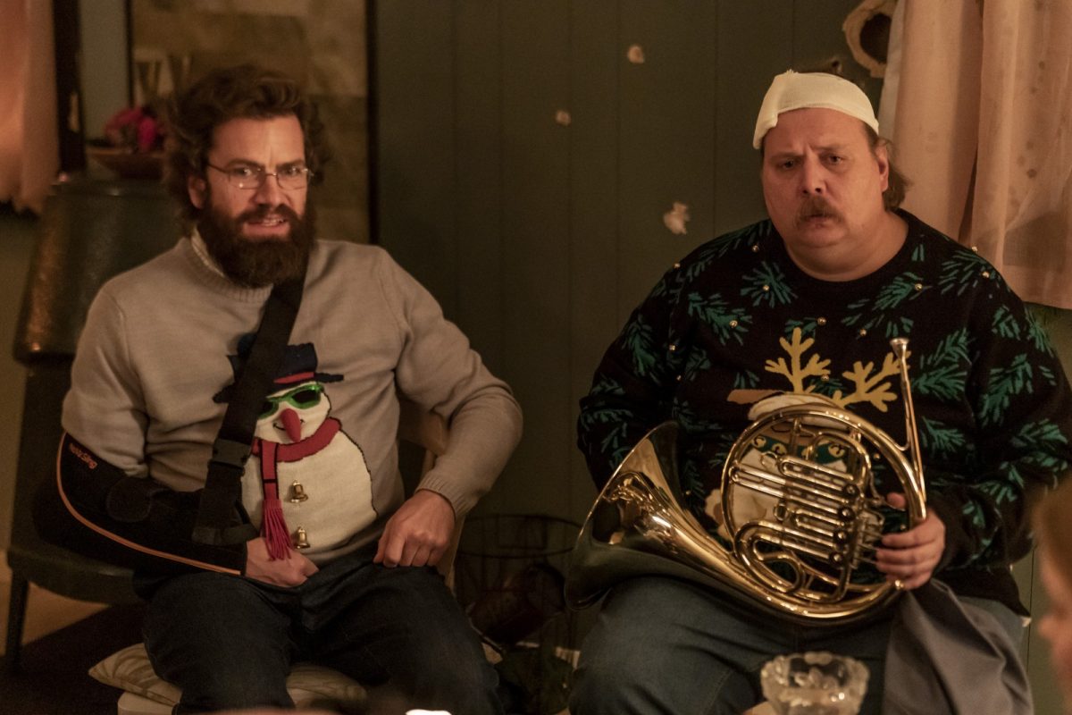 v.l.n.r - Otto (Nikolaj Lie Kaas) und Emmenthaler (Nicolas Bro) sind in Weihnachtsstimmung
