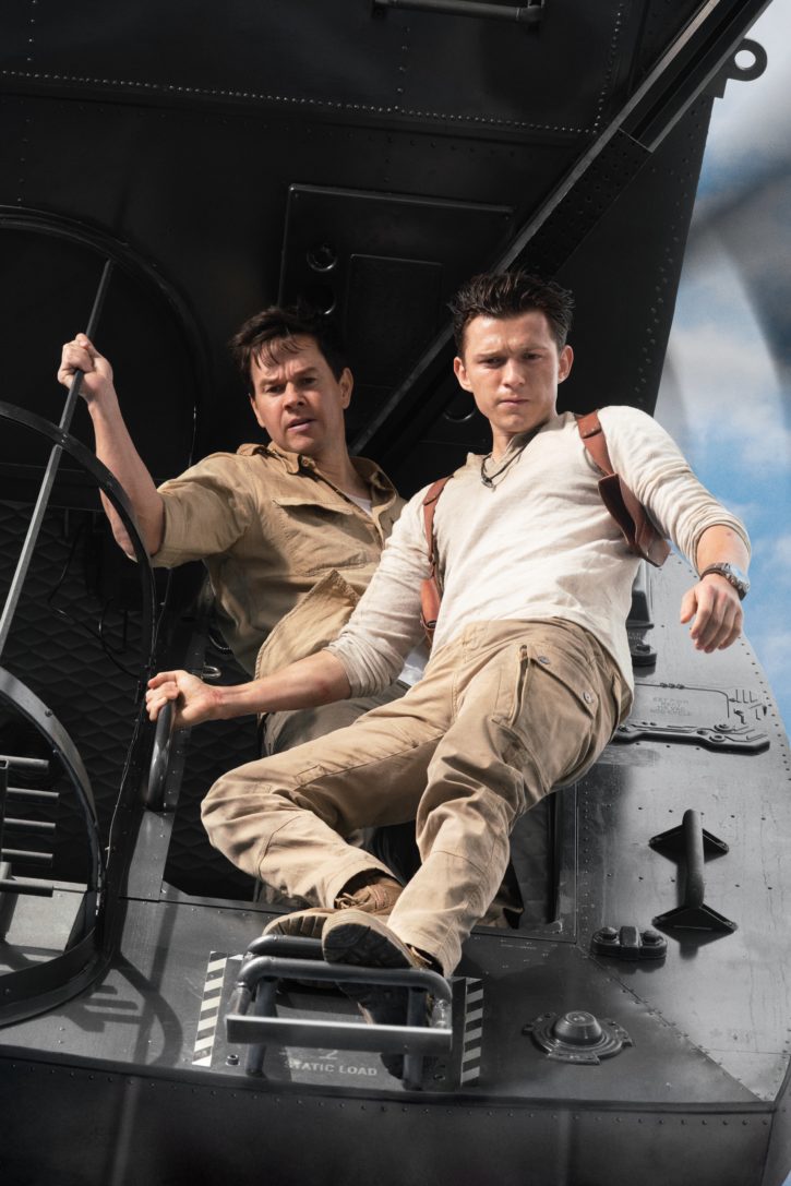 Victor „Sully“ Sullivan (MARK WAHLBERG) und Nathan Drake (TOM HOLLAND) in Sony Pictures’ UNCHARTED
