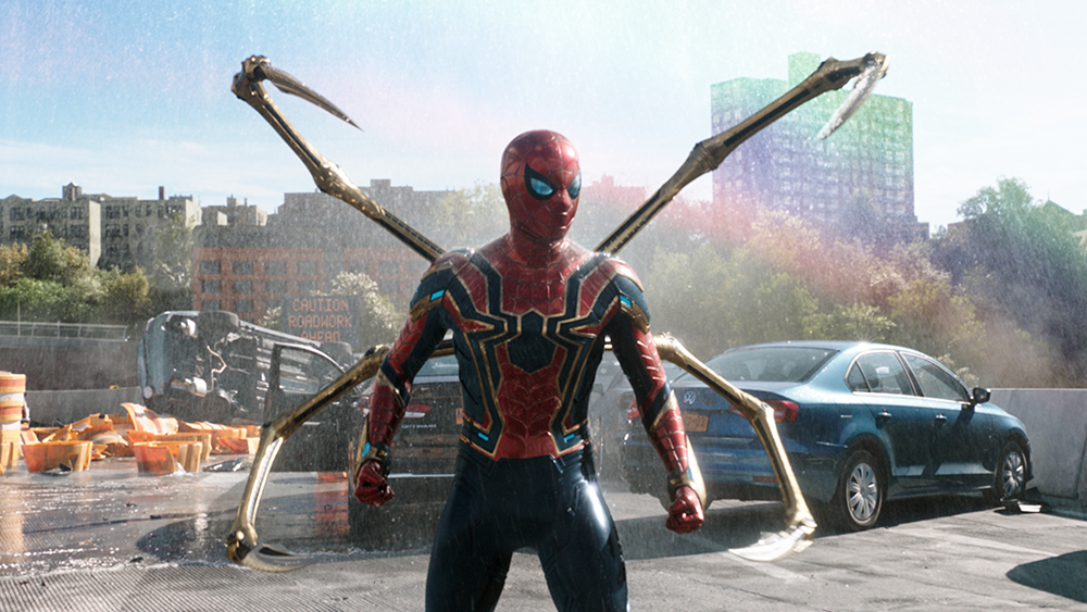 Tom Holland im neuen Spider Man Outfit 
