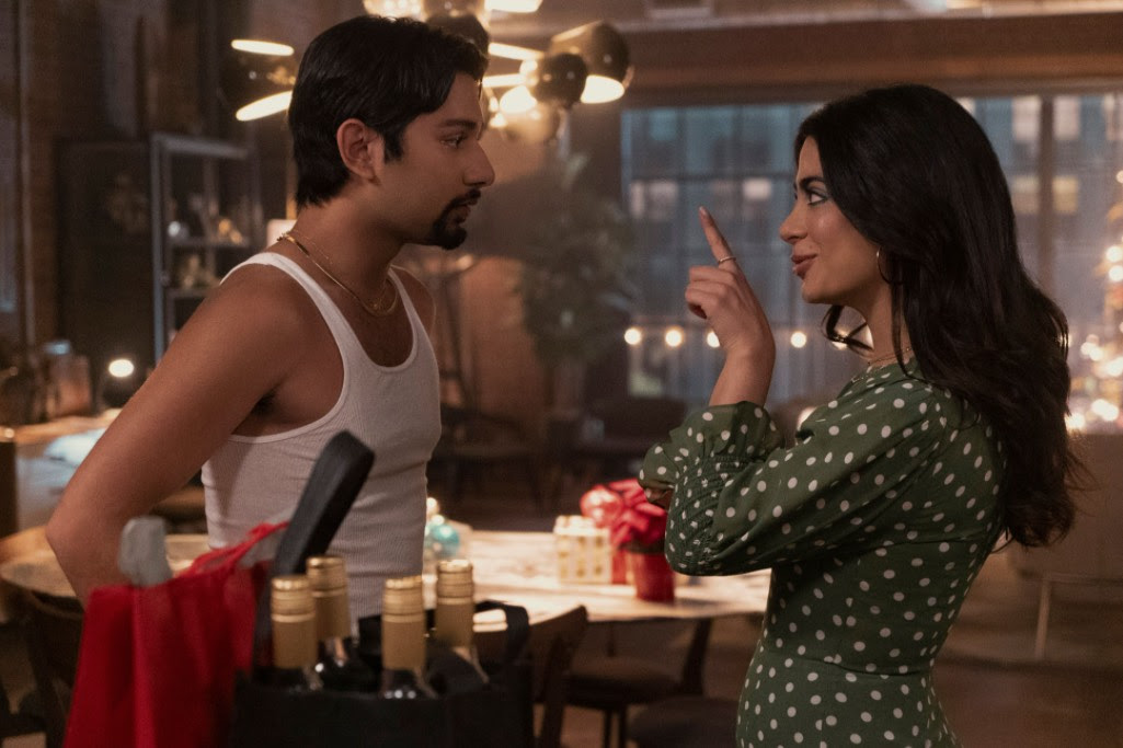 Die Geschwister Diaz, Lily und Jorge Jr. sind auf der Suche nach Liebe und dem Sinn im Leben in With Love Staffel 1 auf Prime Video.
