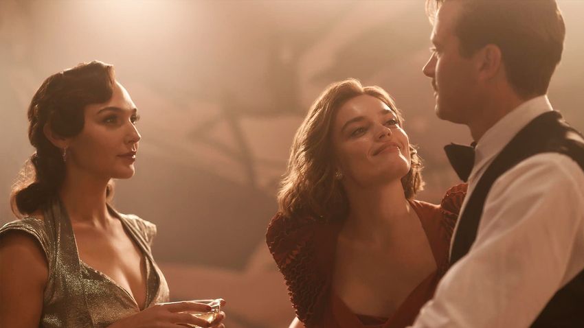 Gal Gadot, Emma Mackey und Armie Hammer in Tod auf dem Nil