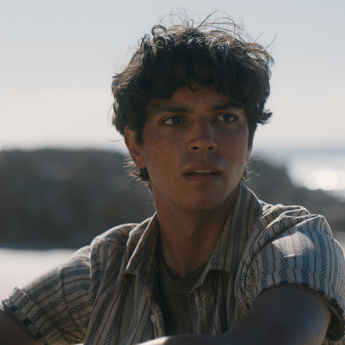Rafael Garcia (Zack Calderon) in "The Wilds" Staffel 2 © Prime Video