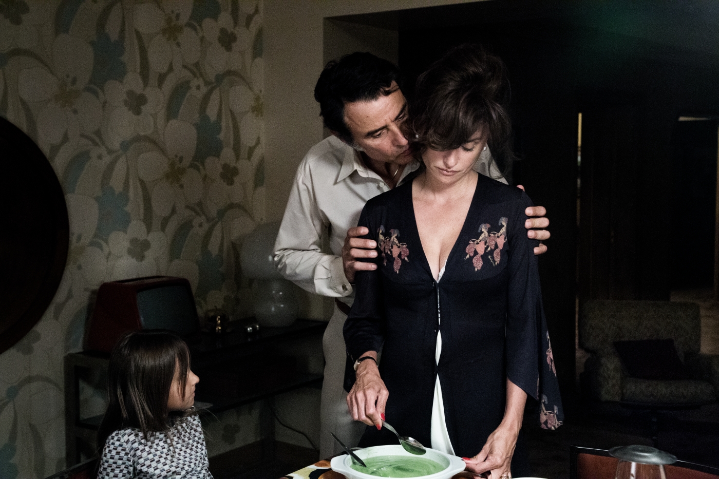 Clara und ihr Mann Felice (Vincento Amato) sind sich fremd geworden