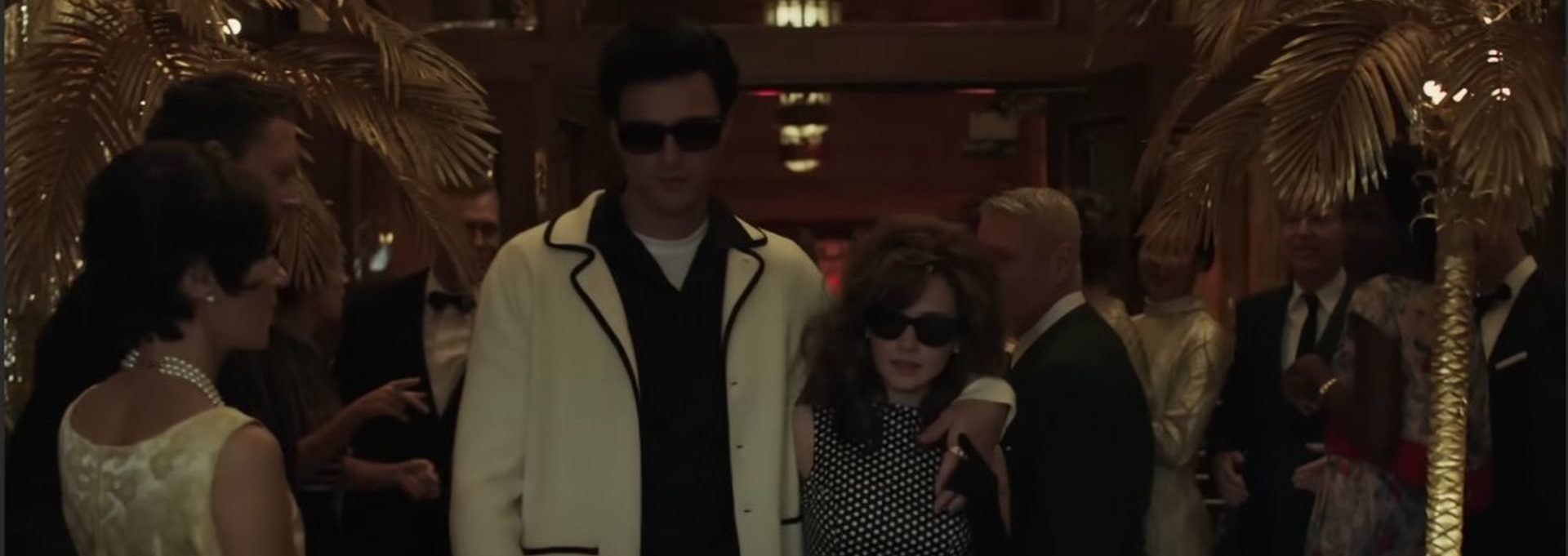 (L-R) Jacob Elordi als Elvis Presley und Cailee Spaeny als Priscilla im Trailer zu PRISCILLA von Sofia Coppola