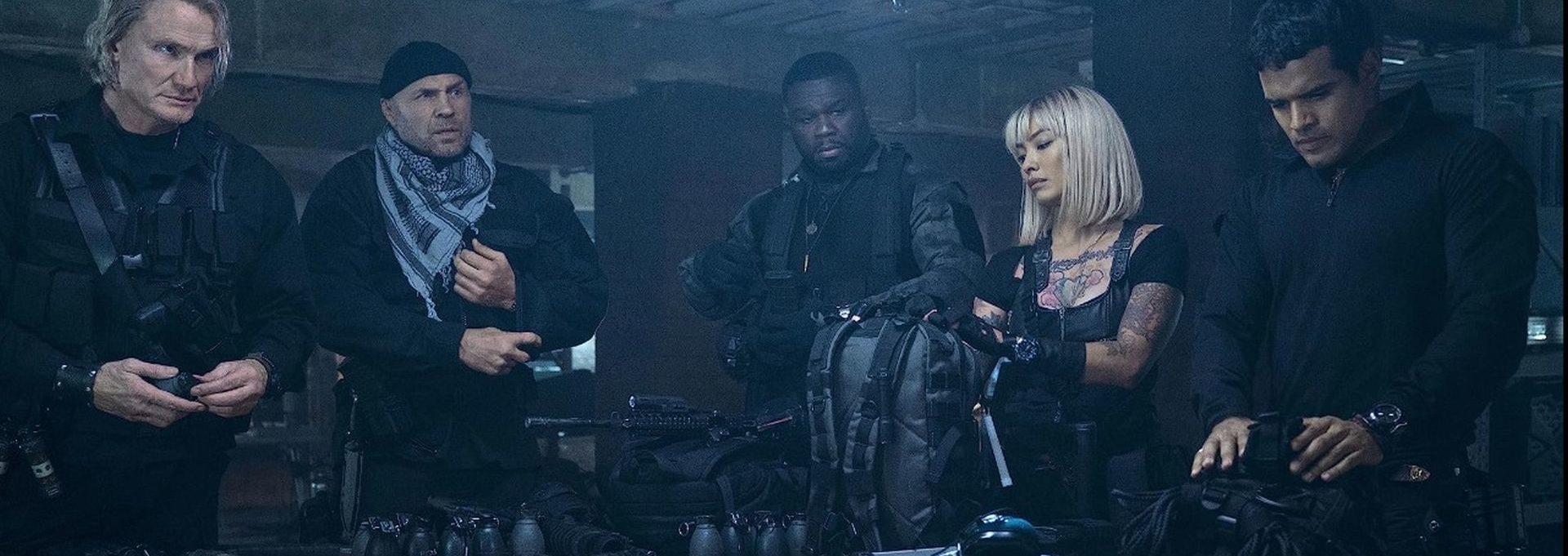 Das Team der Expendables plant ihren Einsatz - Trailer