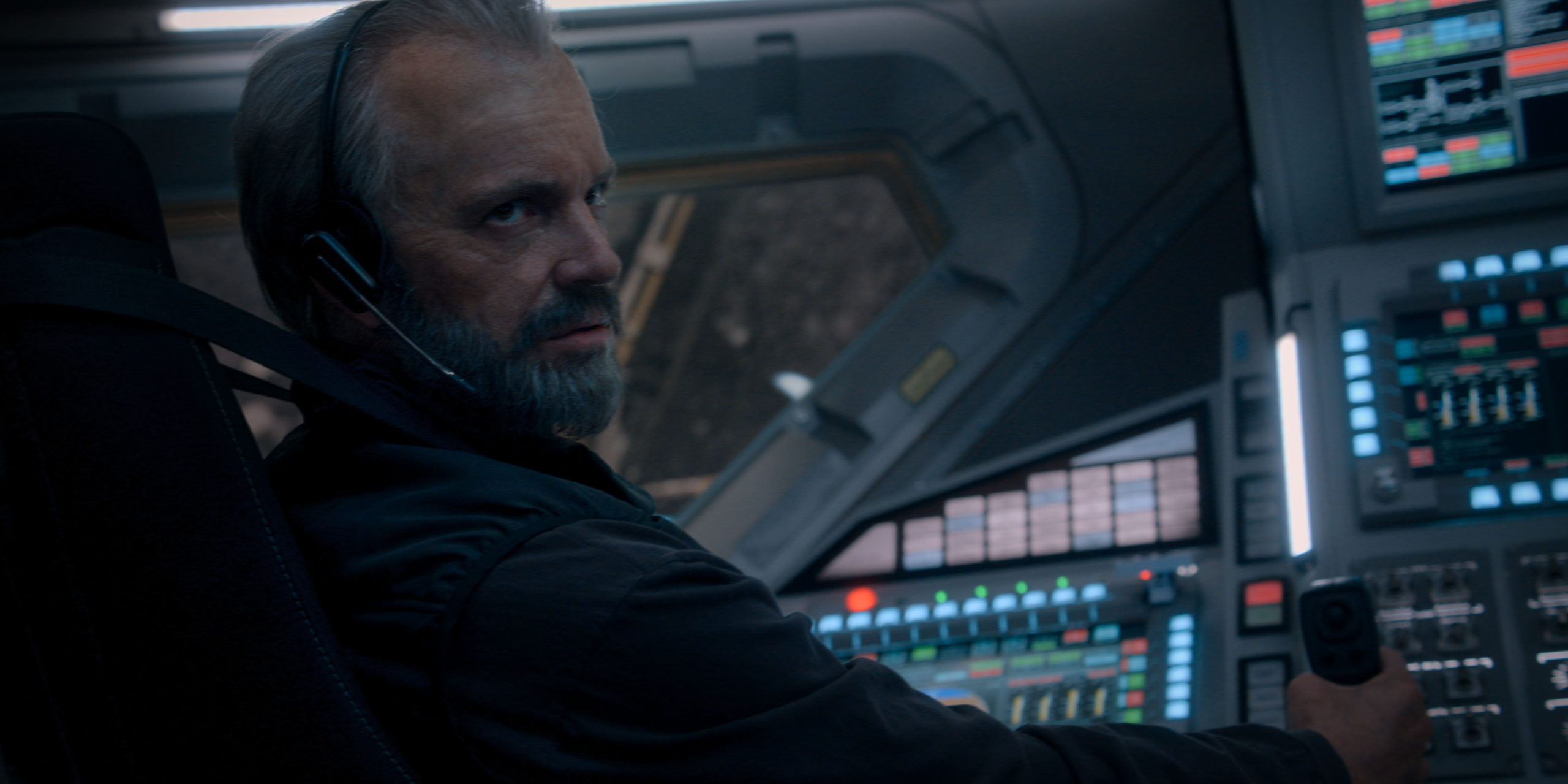 Episode 1. Joel Kinnaman in "For All Mankind," © Apple TV+.