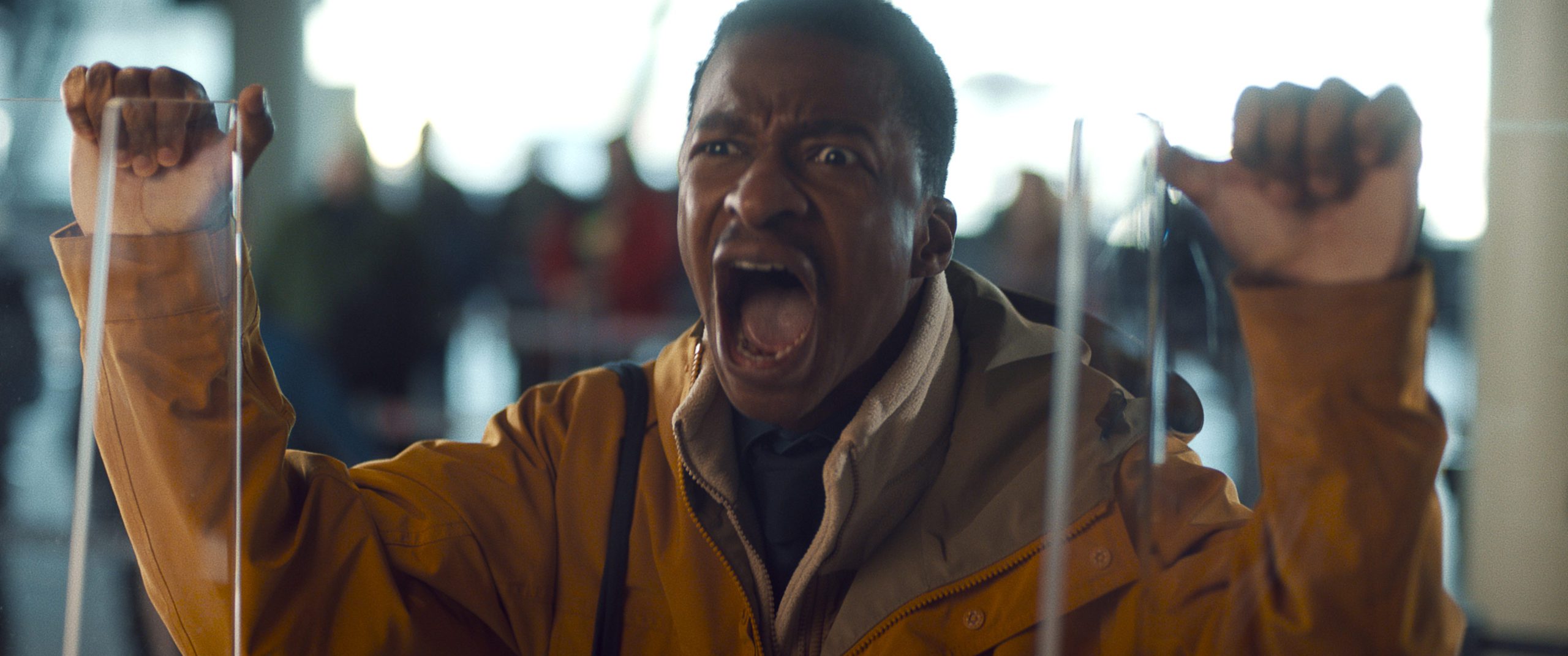 So langsam verliert auch Charles (Simon Manyonda) die Fassung.