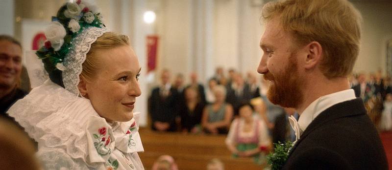 Traditionelle Hochzeit: Hanka und Ignac zelebrieren ihren großen Tag in sorbischer Tracht.