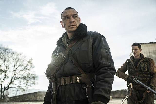 Romain Levi als Codron, Elias Hauter als Philippe - The Walking Dead: Daryl Dixon