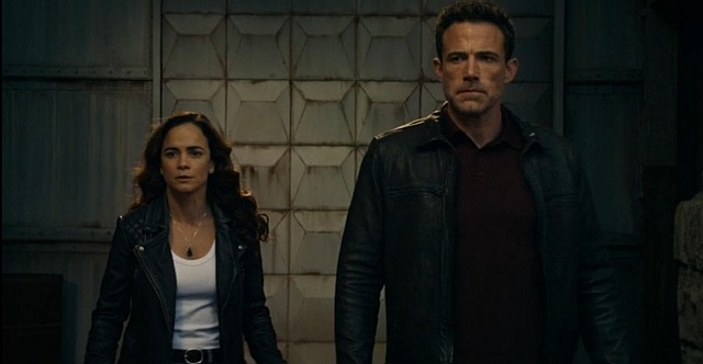 BEN AFFLECK UND ALICE BRAGA IN HYPNOTIC