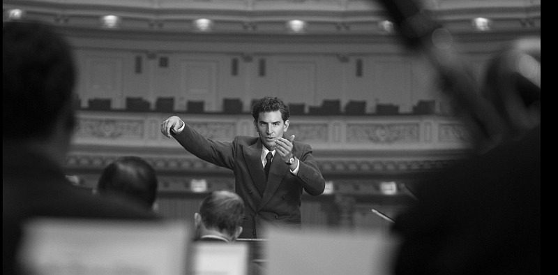 Bradley Cooper als Leonard Bernstein