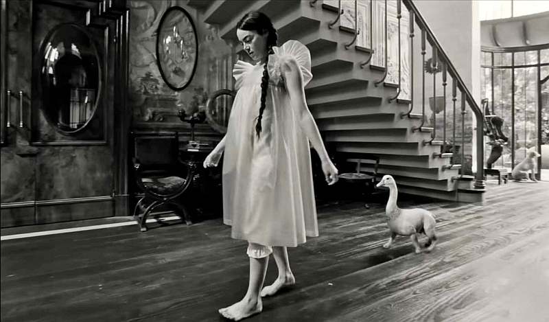 Emma Stone als Bella in Poor Things