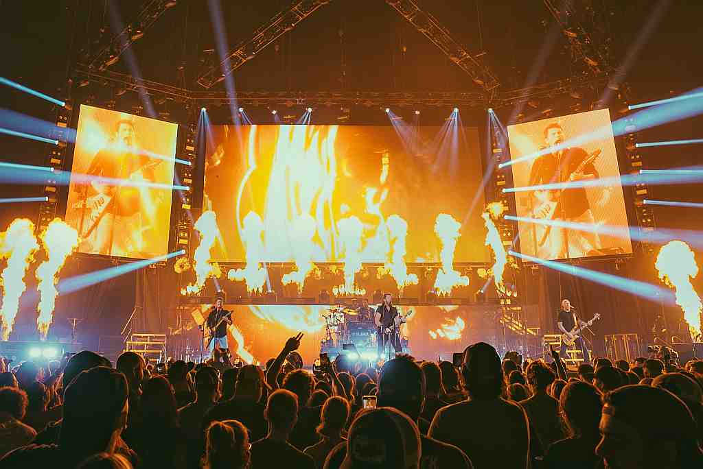 Nickelback Front Of Stage