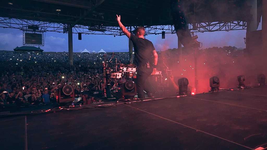 Auftritt Nickelback mit Blick von der Bühne