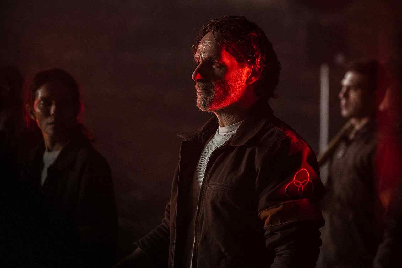 Andrew Lincoln als Rick Grimes, Lesley-Ann Brandt als Thorne - The Walking Dead: The Ones Who Live