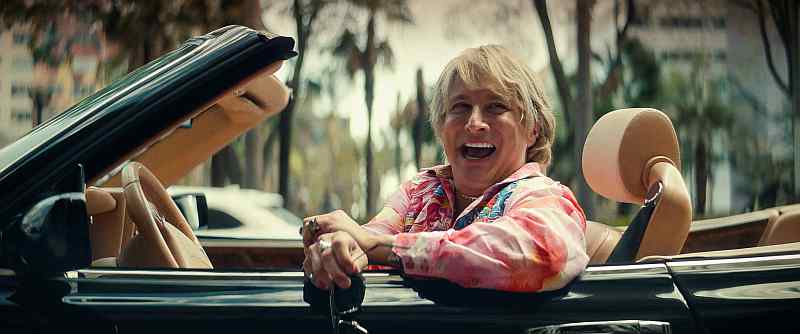 Bronson Pinchot als Serge in Beverly Hills Cop: Axel F