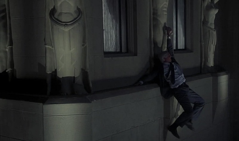 Leslie Nielson in Die nackte Kanone