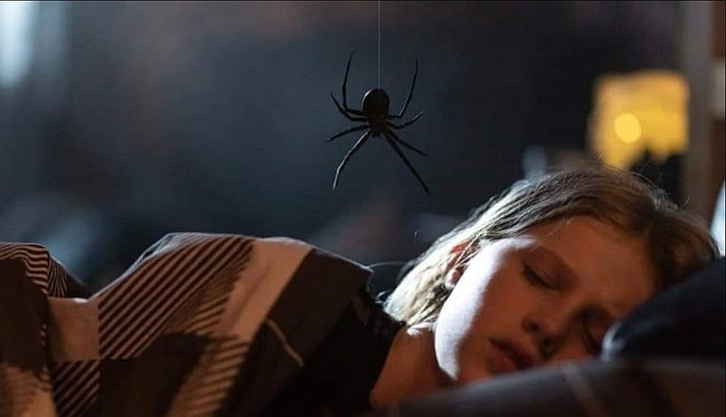 Alyla Browne in Sting