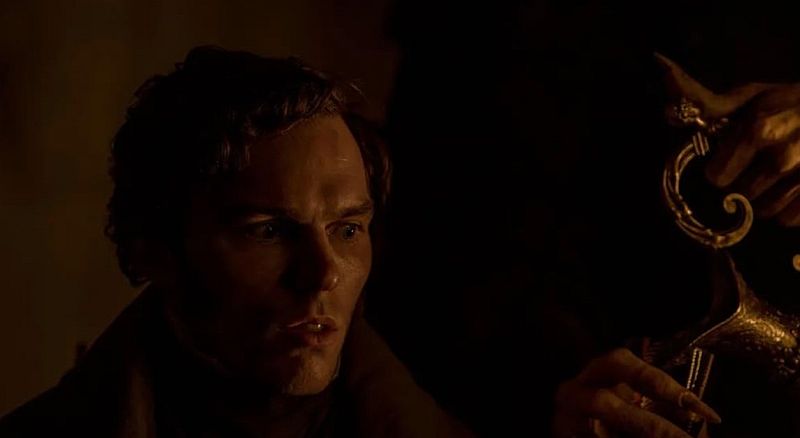 Nicholas Hoult in NOSFERATU - DER UNTOTE