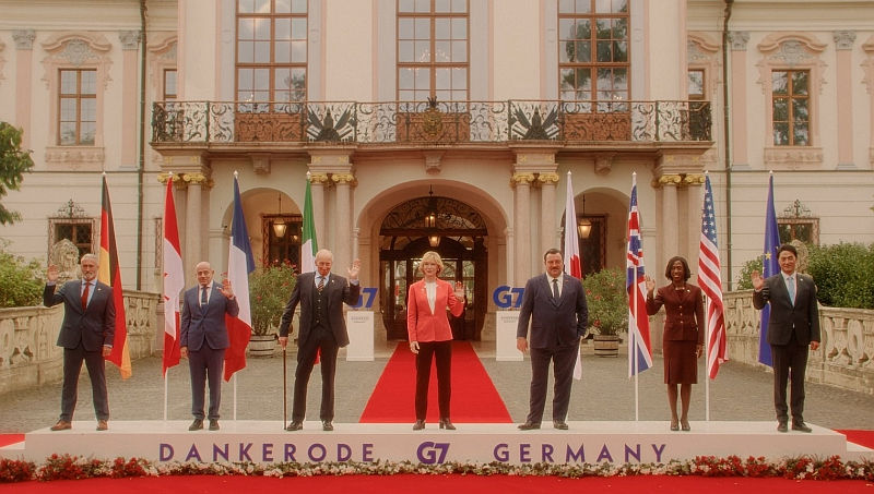 Rumours - Die nicht ganz so glorreichen Sieben: Die größten Regierungschefs der westlichen Welt haben sich zum G7-Gipfel in Dankerode eingefunden.