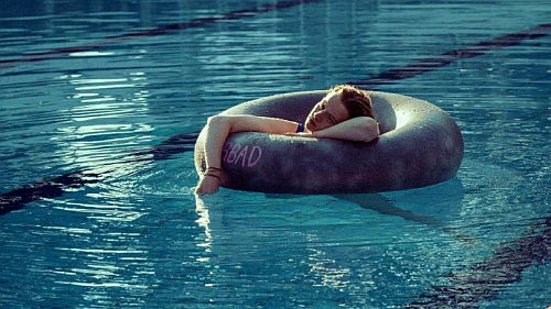 Luna Wedler als Tilda.